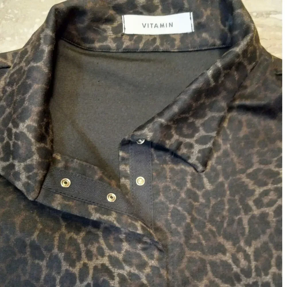 Vitamin black gray cheetah print snap‎ closure collar shirt jacket SIZE M